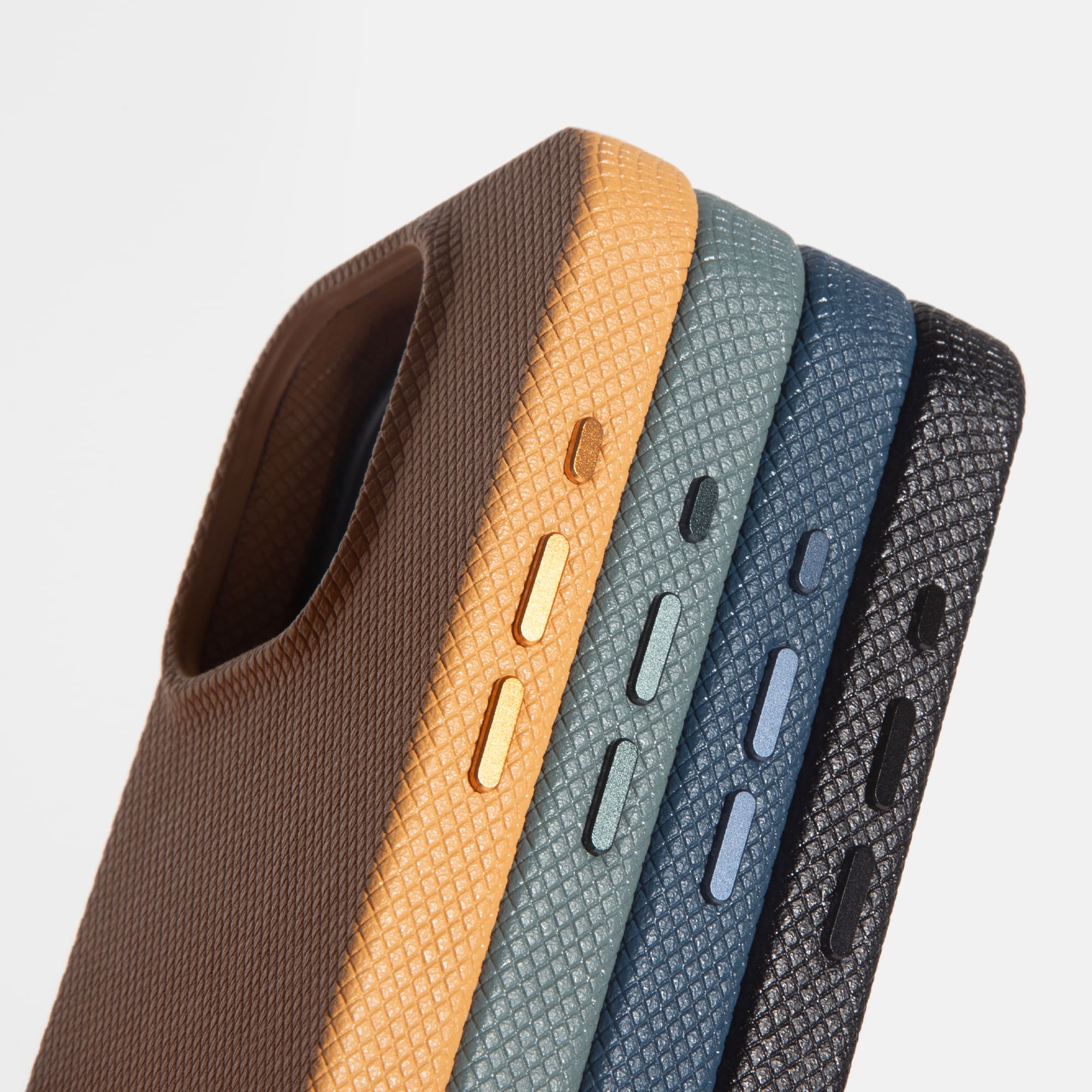 Чехол Native Union (RE)Classic Case MagSafe для iPhone 16 Pro Max, синий
