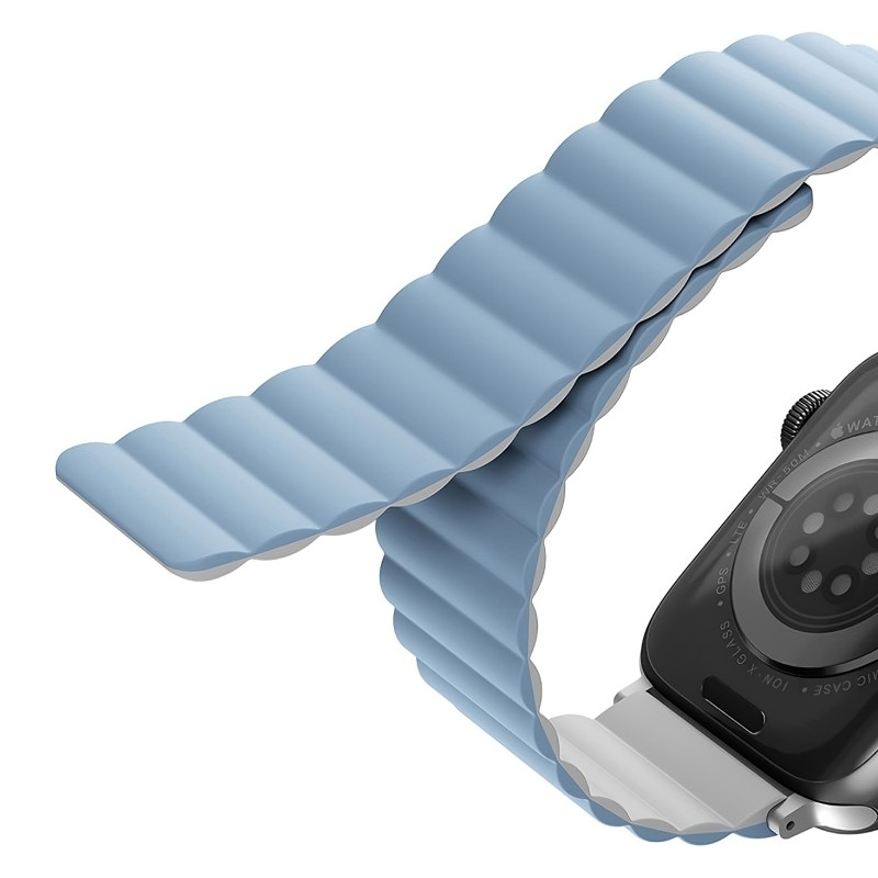 Фото Ремешок силиконовый двусторонний Uniq для Apple Watch (40,41,42 мм), белый-голубой На фото изображено Ремешок силиконовый двусторонний Uniq для Apple Watch (40,41,42 мм), белый-голубой