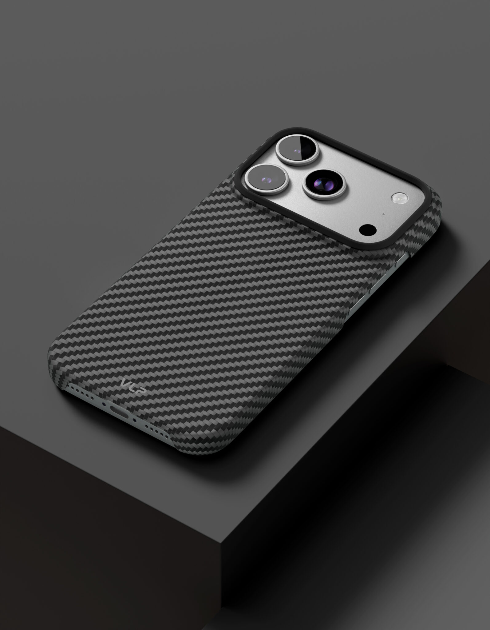 На фото изображено Чехол защитный VLP Kevlar Case с MagSafe для iPhone 17 Pro, черный