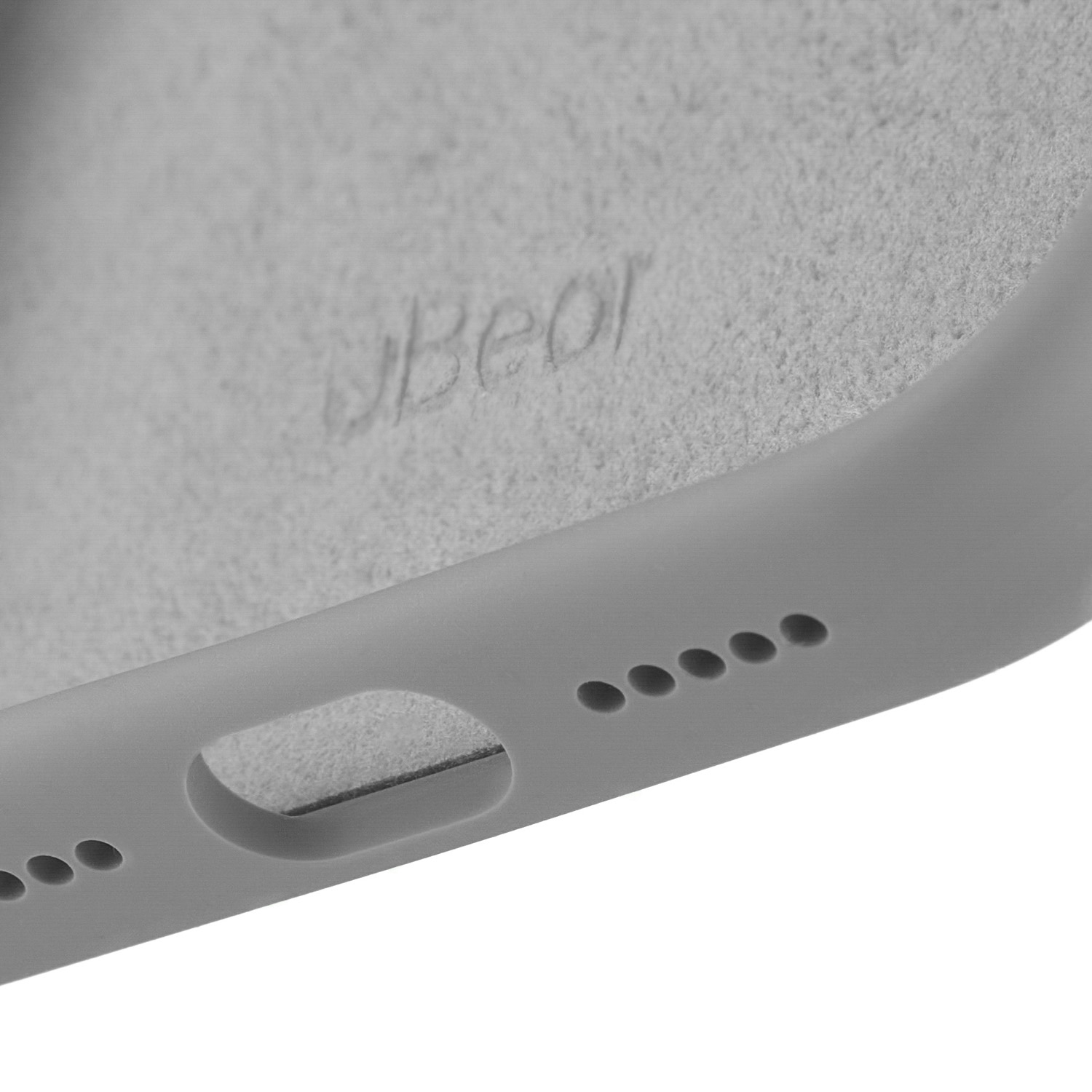 На фото изображено Чехол защитный uBear Touch Mag Case для iPhone 17 Pro, MagSafe, светло-серый