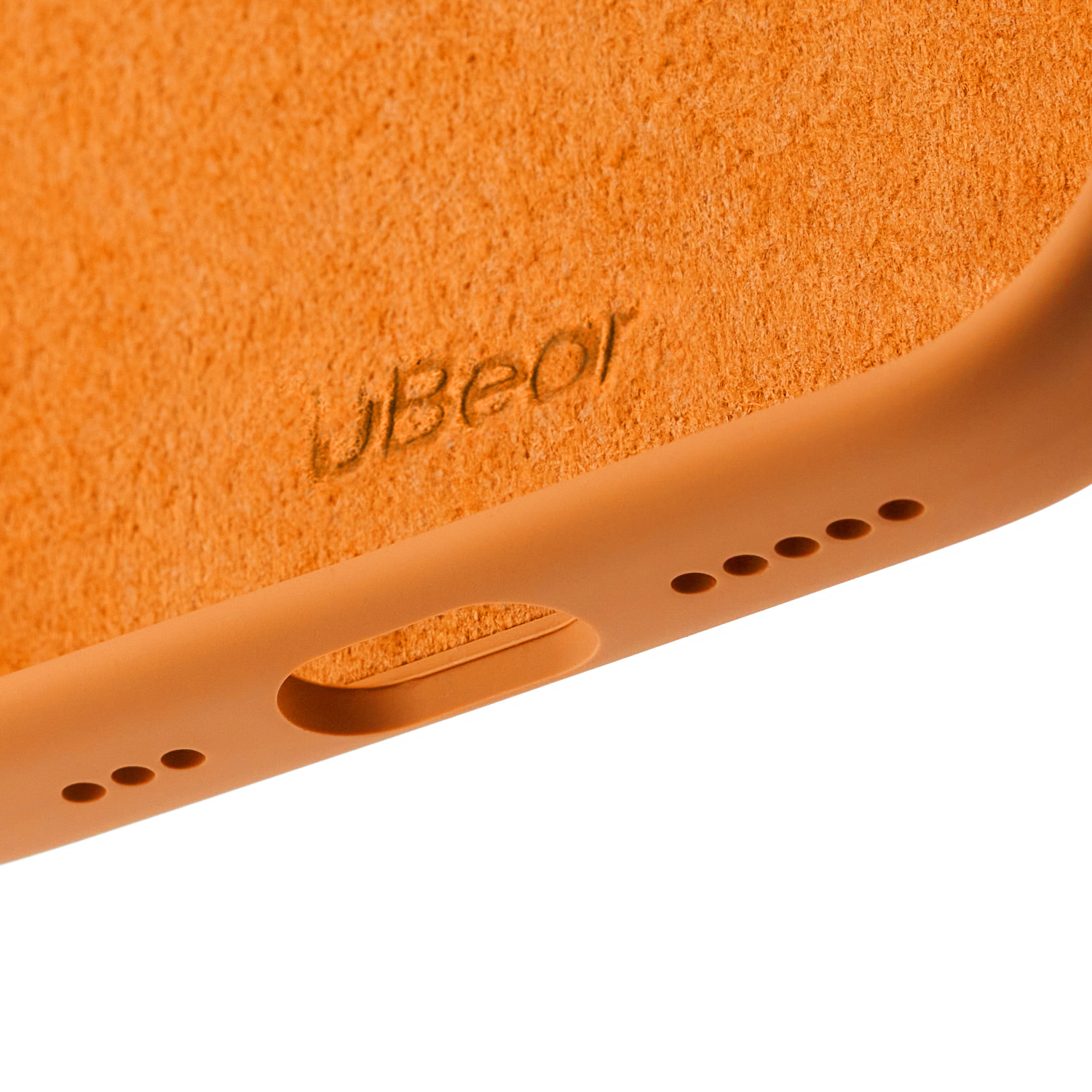 На фото изображено Чехол защитный uBear Touch Mag Case для iPhone 17 MagSafe, оранжевый