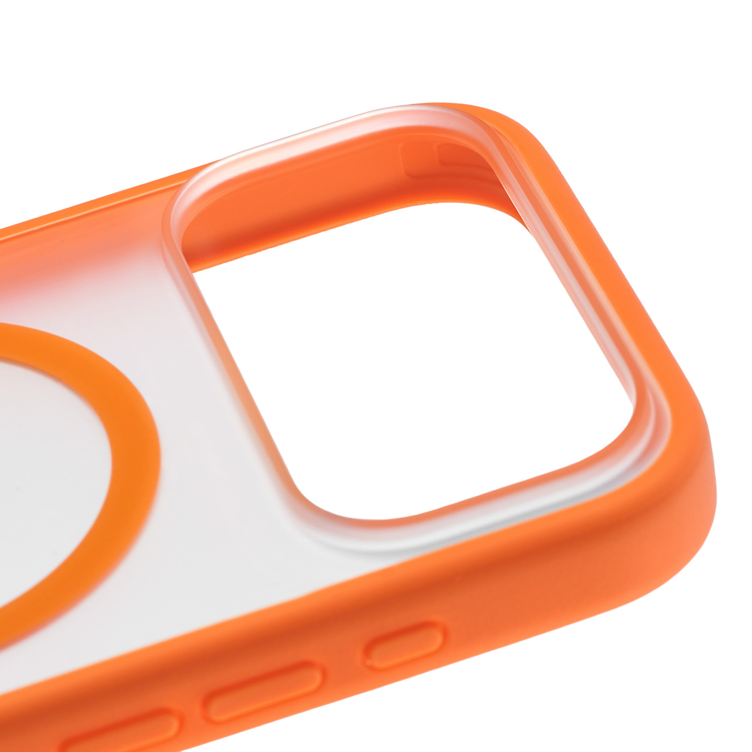 На фото изображено Чехол защитный uBear Cloud Mag Case для iPhone 17 Pro Max, MagSafe, оранжевый