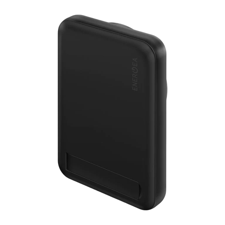 Внешний аккумулятор Energea MagPac Mini 10000 mAh с подставкой, черный Внешний аккумулятор Energea MagPac Mini 10000 mAh с подставкой, черный