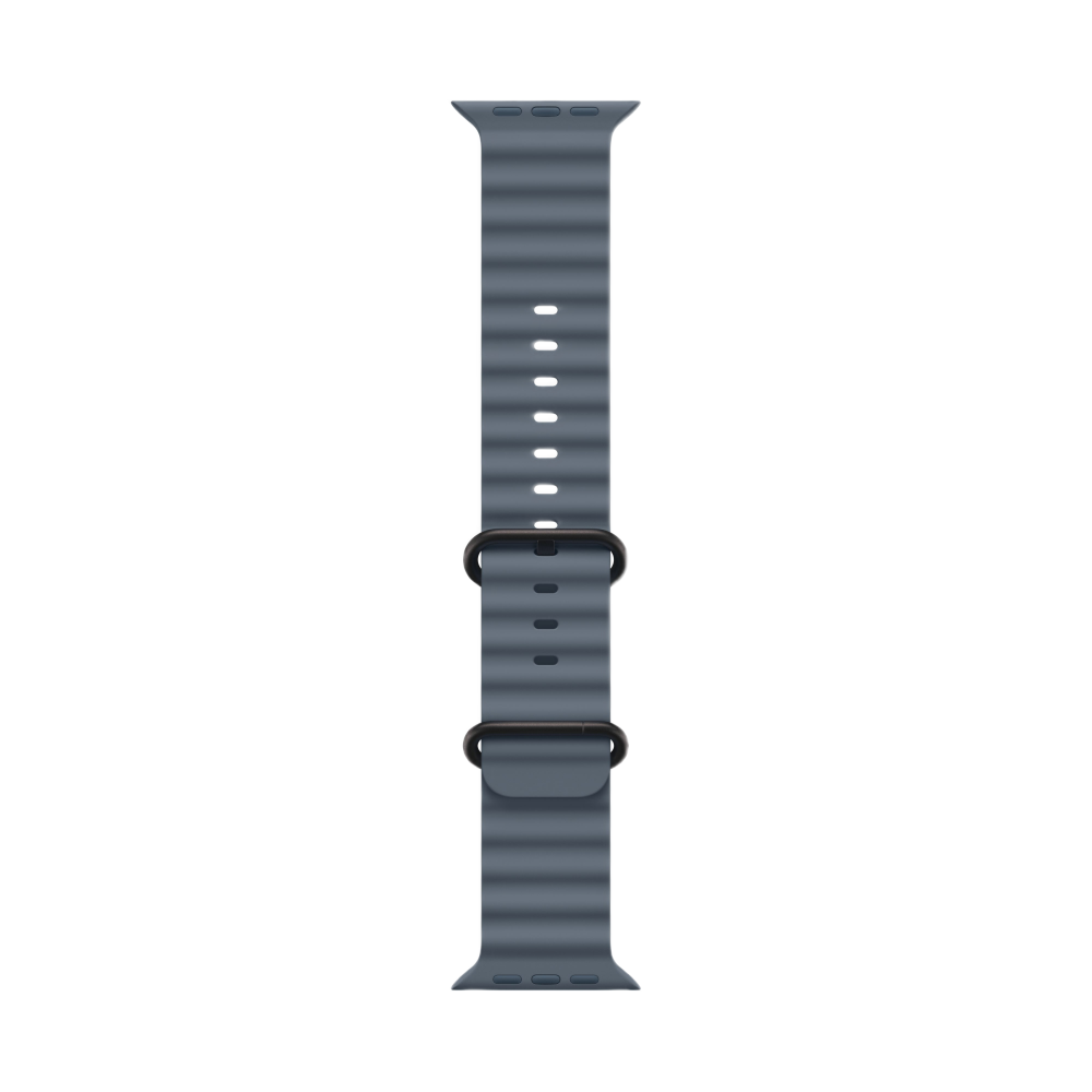 На фото изображено Apple Watch Ultra 3 GPS + Cellular, 49 мм, корпус из чёрного титана, ремешок Ocean Band, цвет синий